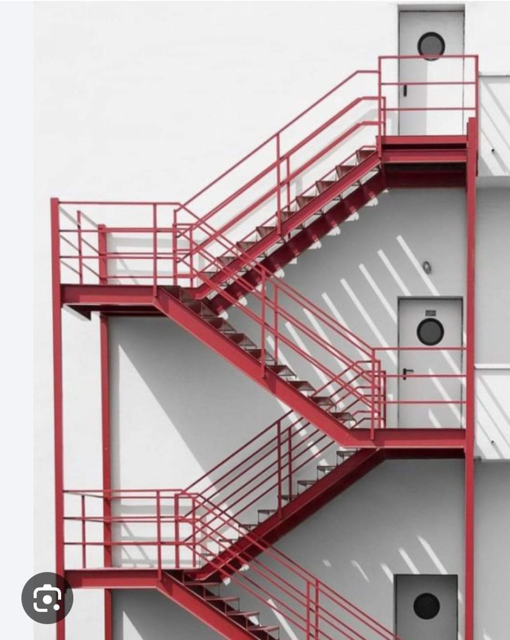 cầu thang thoát hiểm