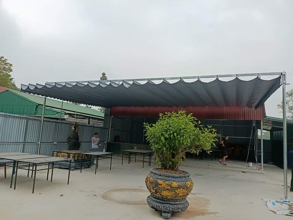 mái hiên di động cho quán cà phê